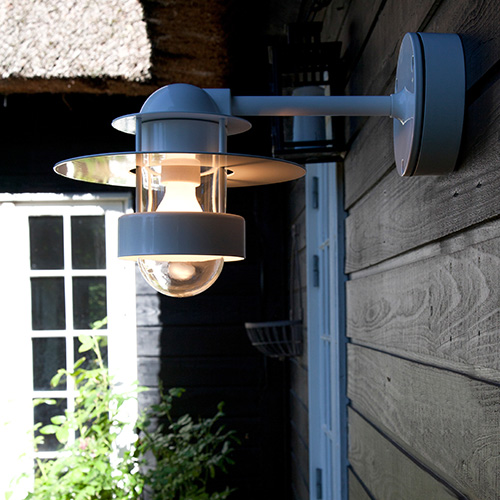Louis Poulsen Albertslund&nbsp;wandlamp / buitenlamp&nbsp;grijs korte arm