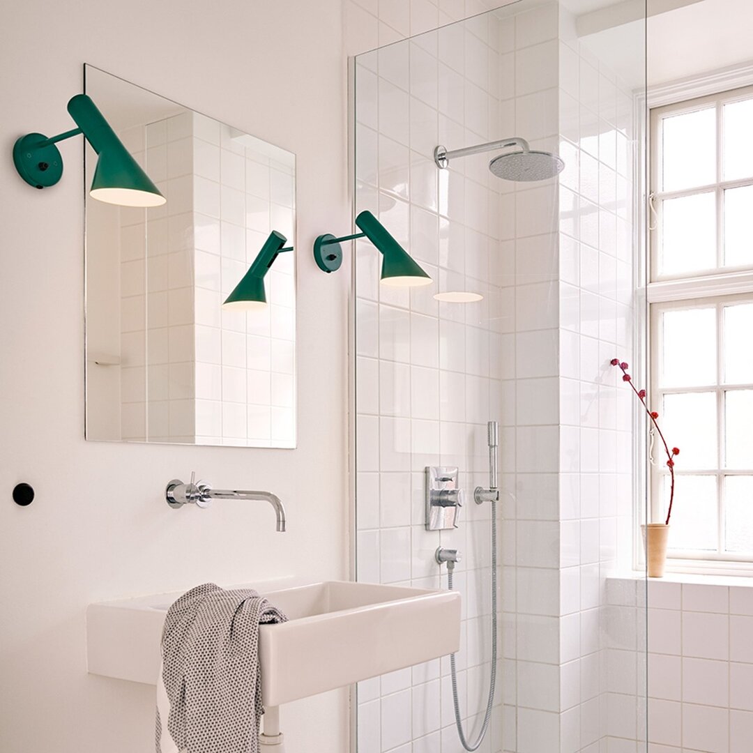 Louis Poulsen AJ wandlamp, leeslamp, bedlamp RVS gepolijst