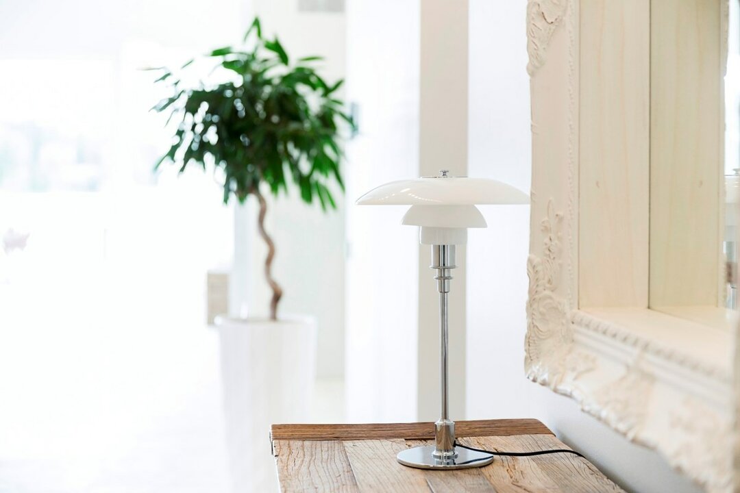 Louis Poulsen PH 2/1 tafellamp / bureaulamp hoogglans verchroomd