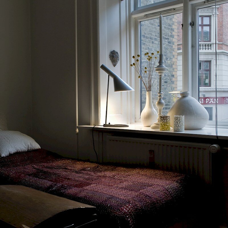 Louis Poulsen AJ wit tafellamp, bureaulamp, leeslamp