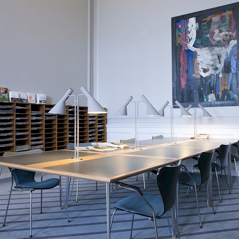 Louis Poulsen AJ wit tafellamp, bureaulamp, leeslamp