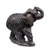 Beeld olifant van steen. Zwarte speksteen olifant beeld voor binnen