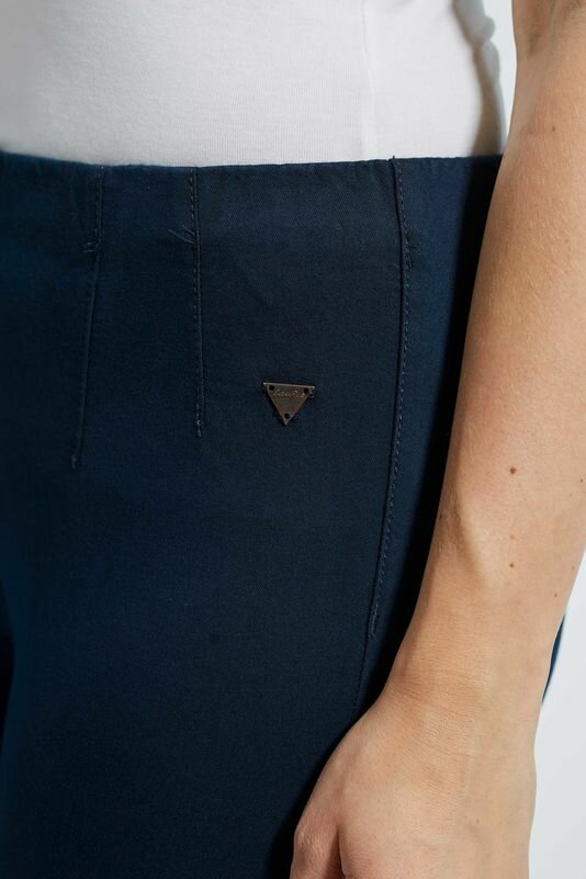 Laurie broek, model Vicky Slim basis katoen donker blauw 29311-49200