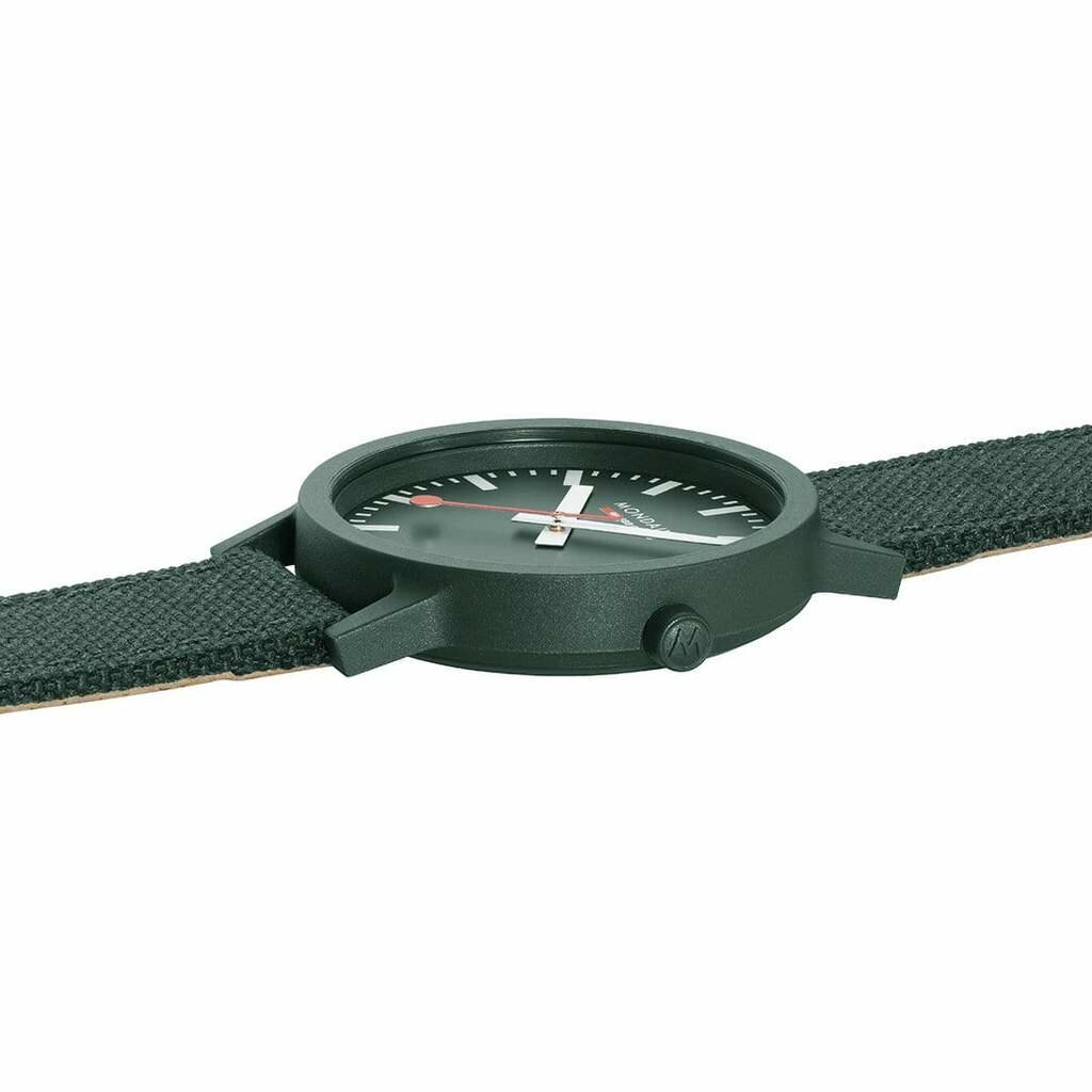 Mondaine Essence 41 mm groen horloge dames