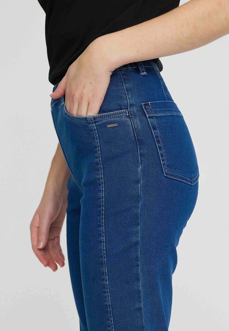 Laurie jeans shop