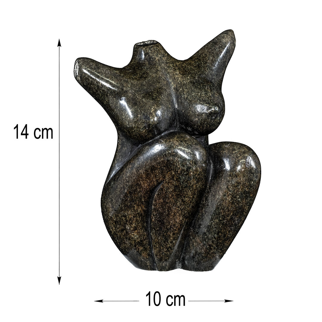 Stenen beeld torso knielend groen. Abstracte kunst van speksteen uit Afrika.