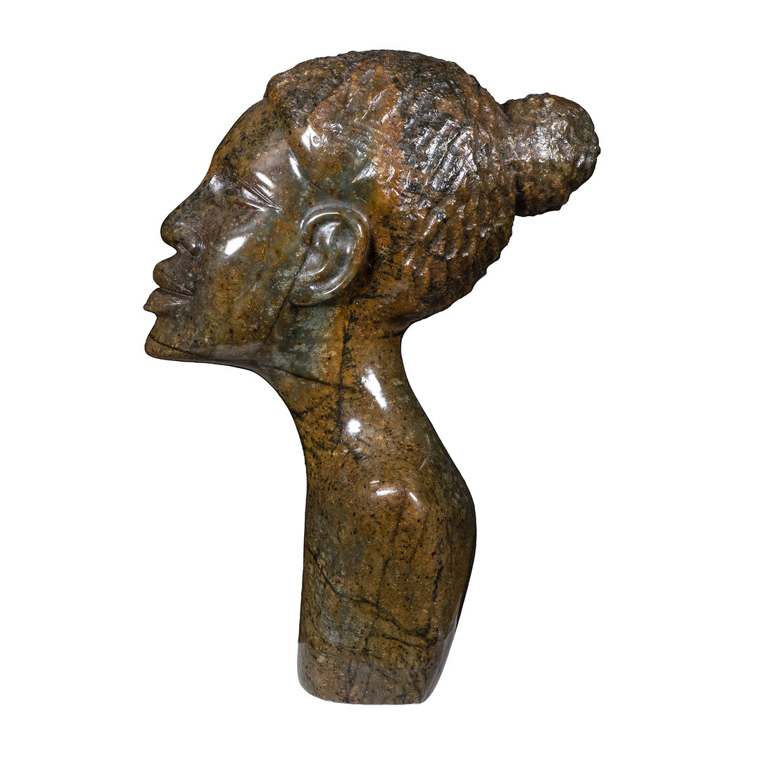 Beeld hoofd steen wijze vrouw. Stenen kunst uit Afrika