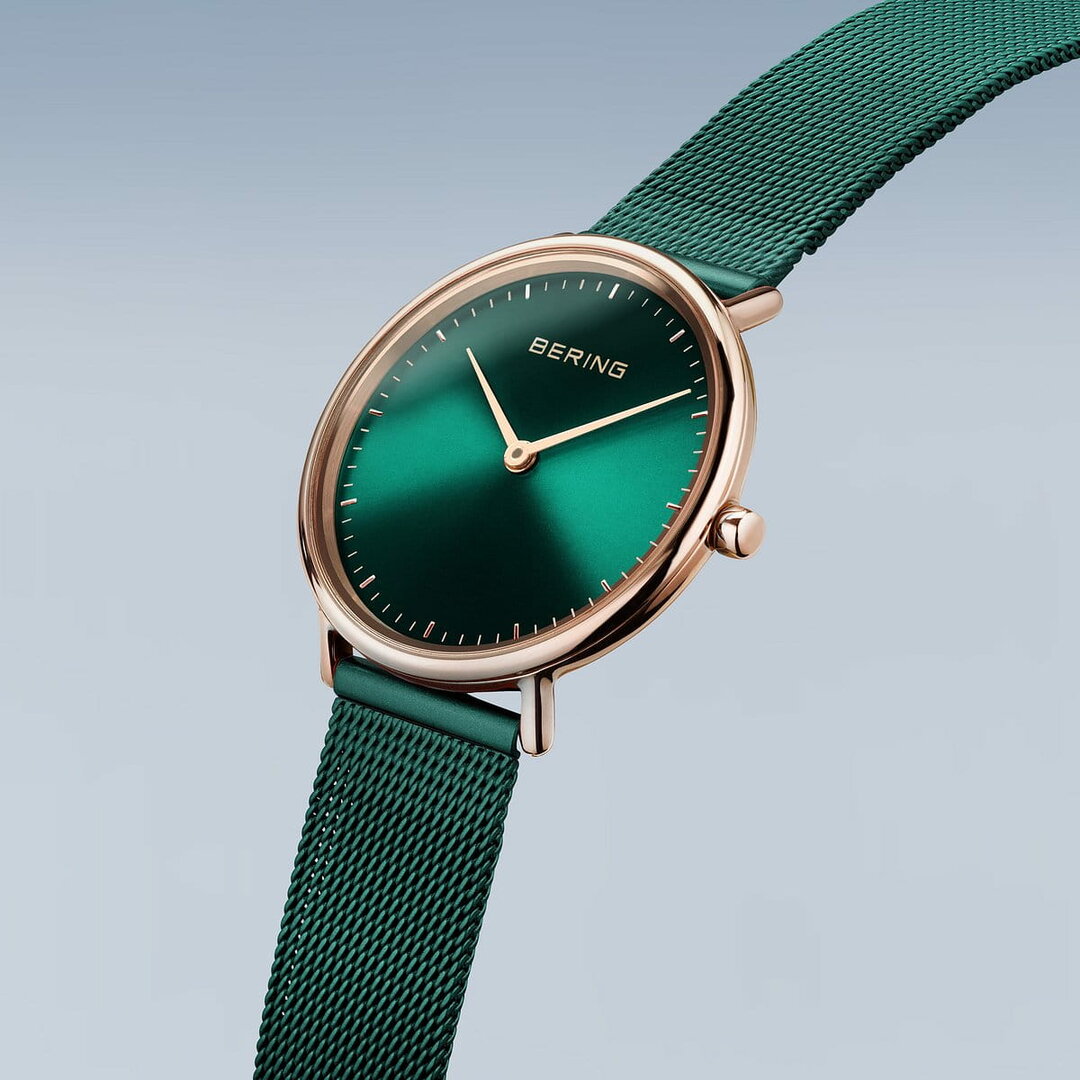 Bering Horloge Ultra Slim Rosegoud Gepolijst 15729-868