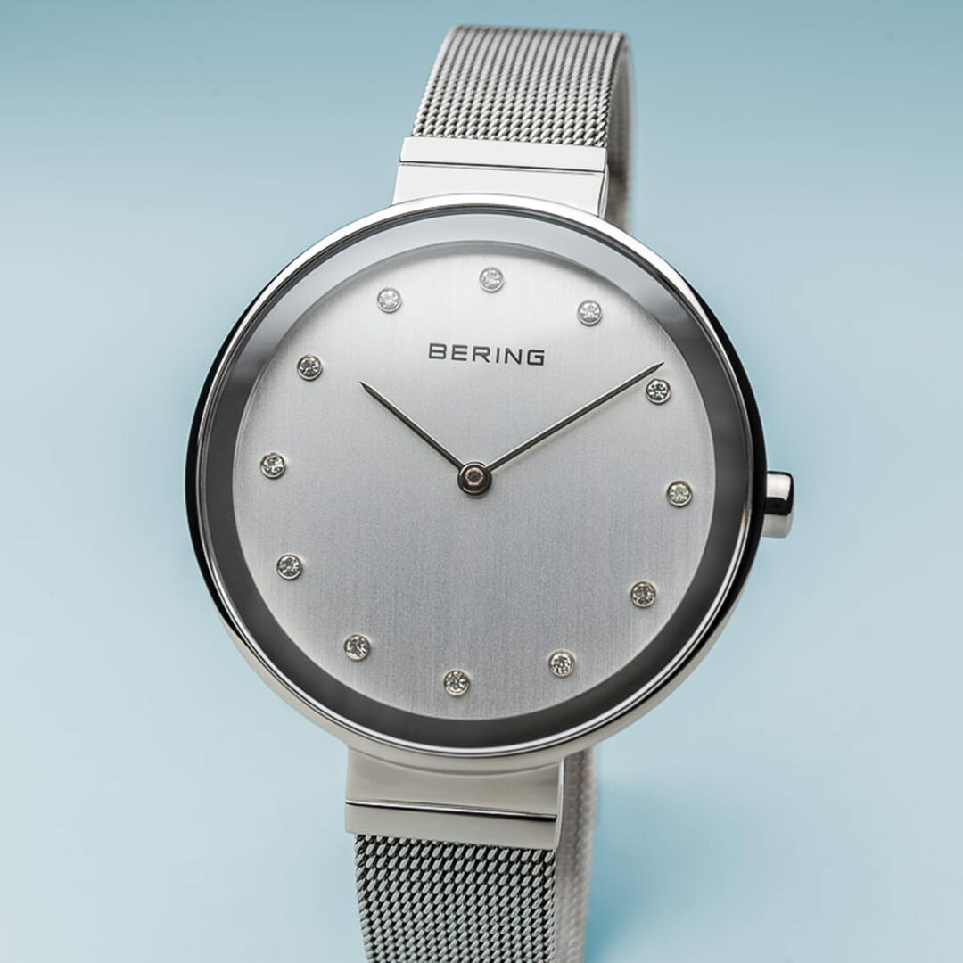 Bering Horloge Classic Zilver Gepolijst 12034-000 Dames