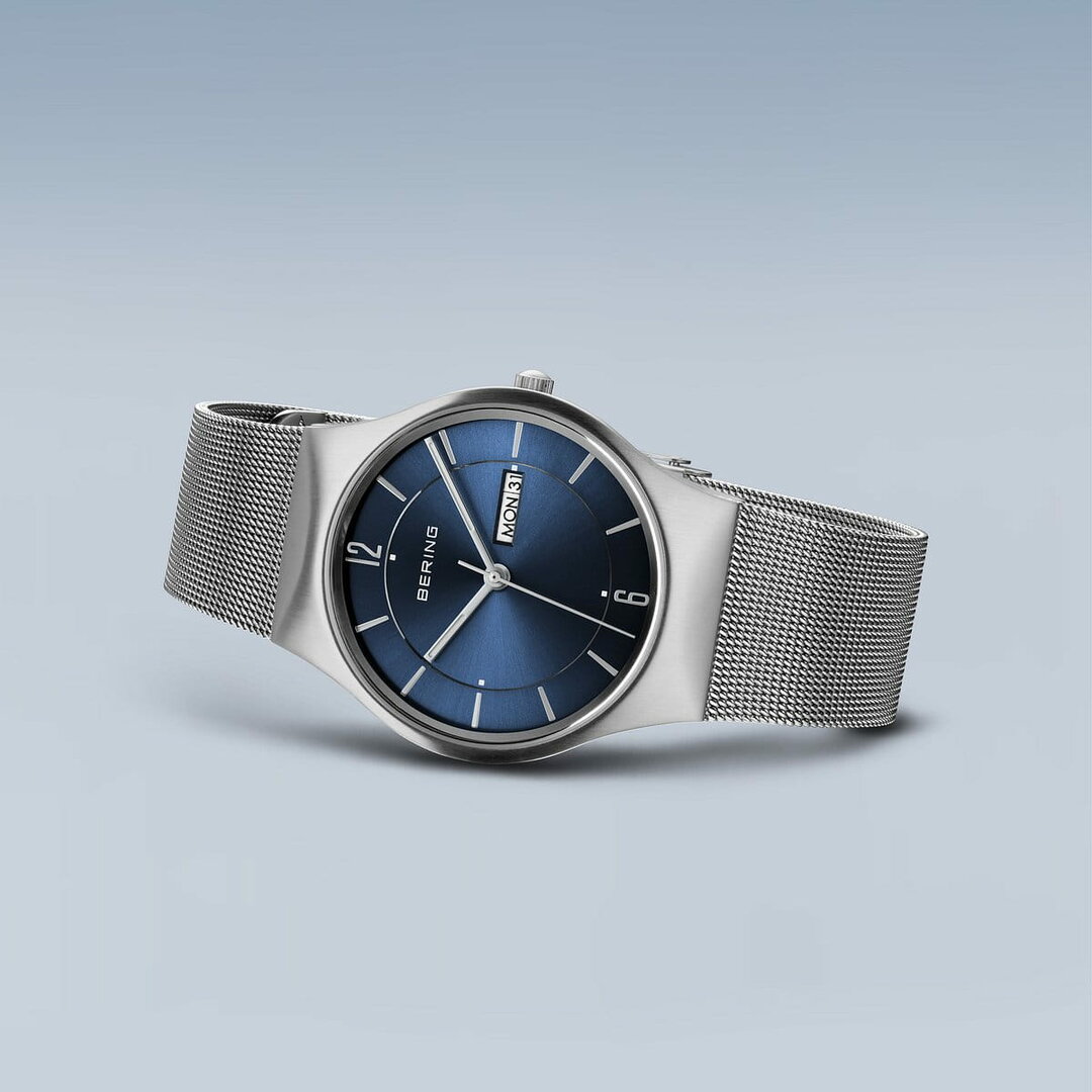 Bering Horloge Classic Zilver Geborsteld 11938-003DD Heren