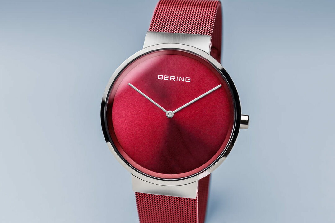 Bering Horloge Classic Zilver Gepolijst/Geborsteld 14539-303 Dames