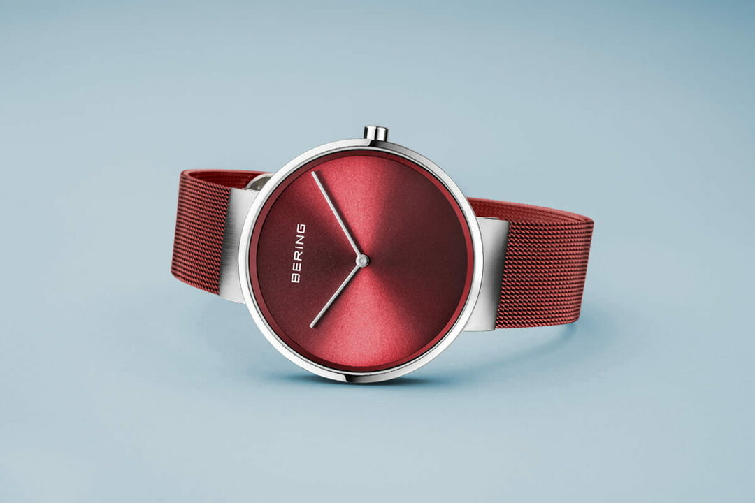 Bering Horloge Classic Zilver Gepolijst/Geborsteld 14539-303 Dames