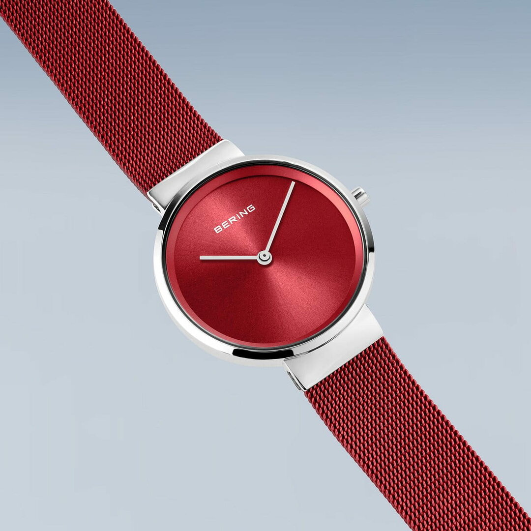 Bering Horloge Classic Zilver Gepolijst/Geborsteld 14531-303 Dames
