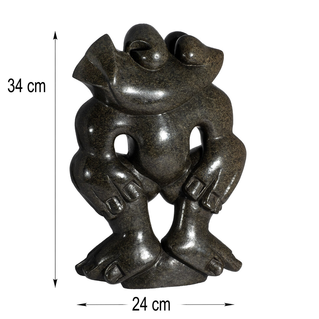 Stenen beeld man uit Afrika. Stenen tuinbeeld afrikaanse man afmetingen