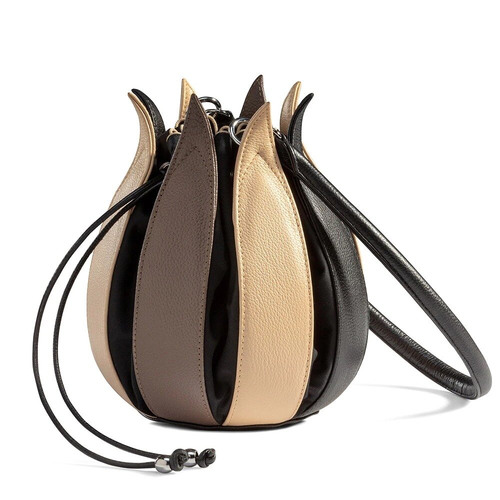 by Lin Tas Tulip Vintage winter 071906 De Blaker exclusief