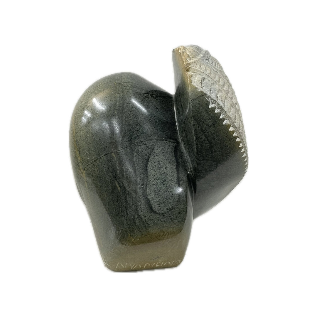 Stenen beeld, Kissing lovers, Fruit serpentine 26 cm