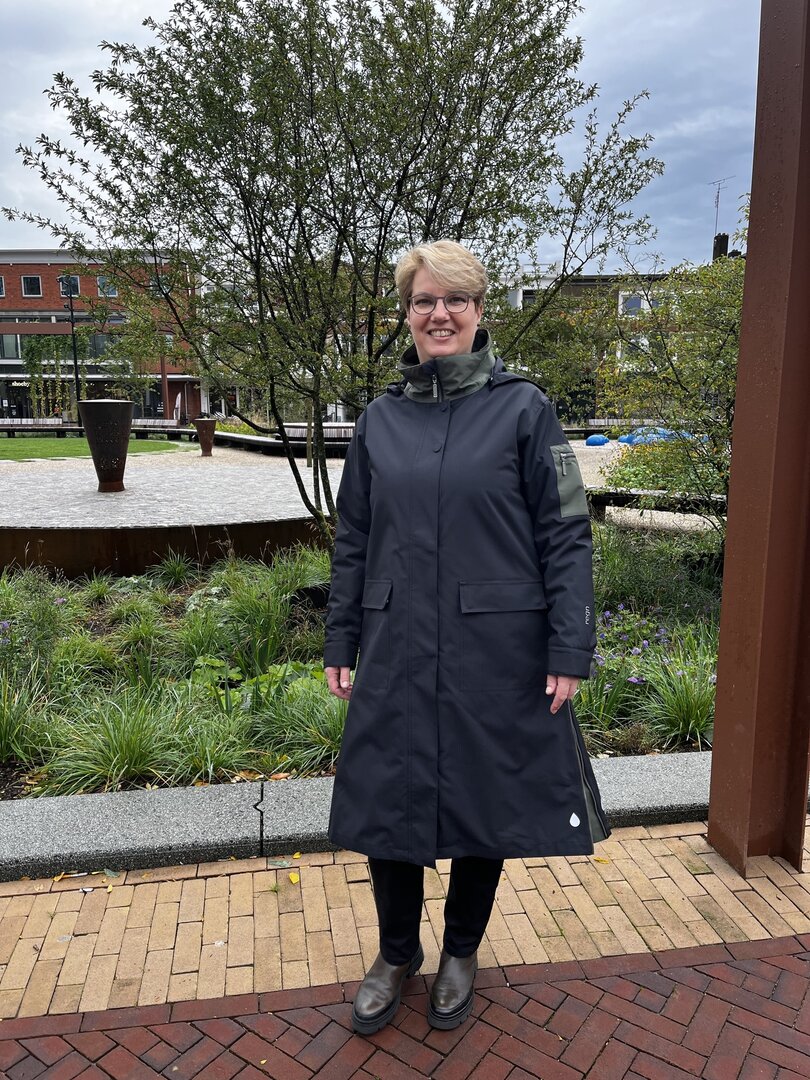 Black waterproof warm coat discount