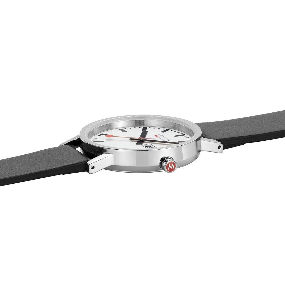 Mondaine Watch Classic 36 mm gl&auml;nzendes schwarzes veganes Armband