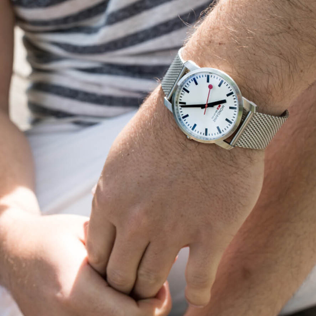 Mondaine Horloge Simply Elegant 41 mm mat Milanese band