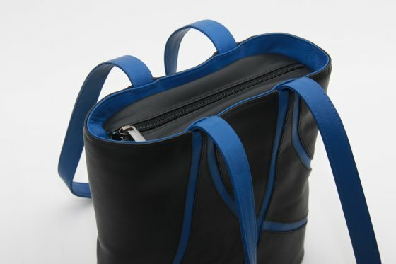 Krista&#039;s Lahti staand schoudertas zwart, blauw