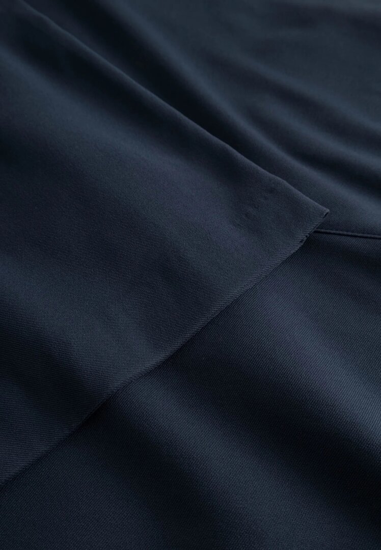 Laurie broek, model Donna Loose basis viscose navy 101135-49000
