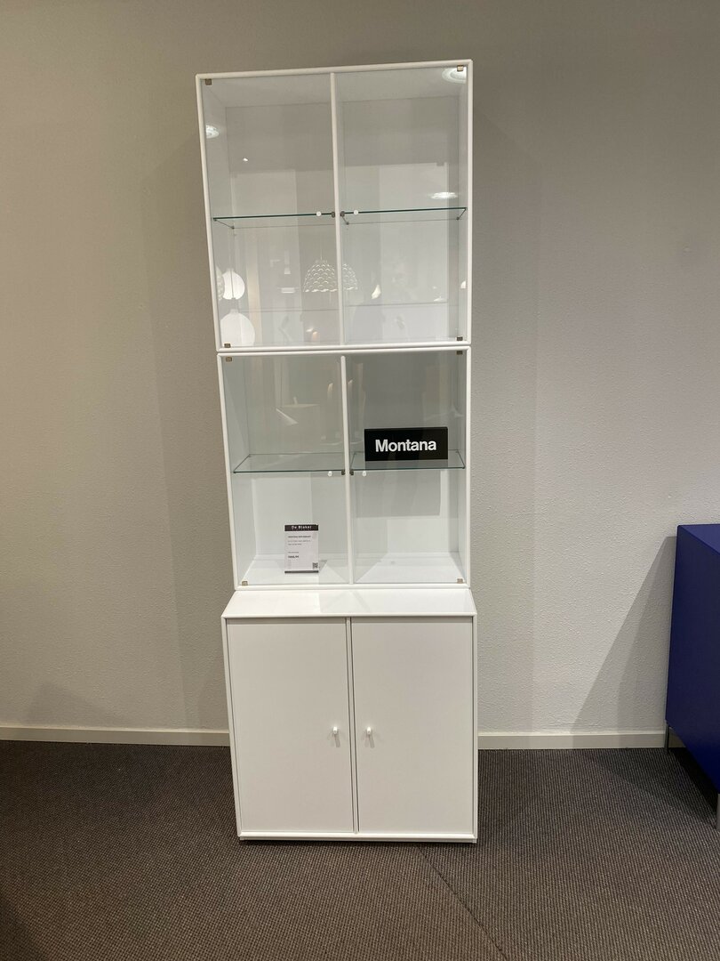 Vitrine Montana sur socle blanc 3 &eacute;l&eacute;ments 69,6 cm de large, remise importante
