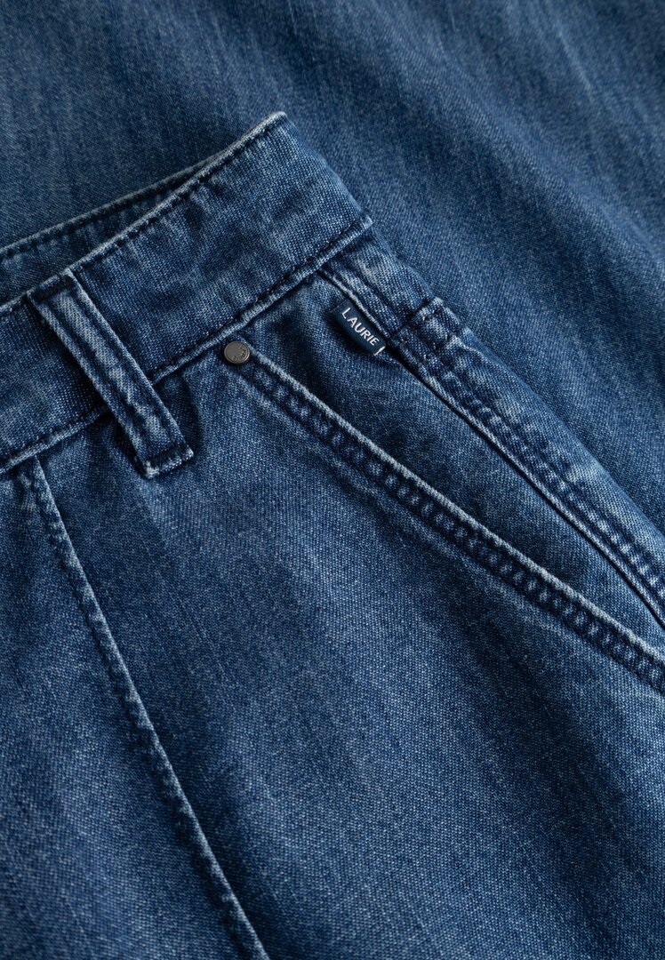 Pantalon Laurie, mod&egrave;le Camille Straight Cropped blue denim 101278-49601