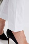 Laurie broek, model Betty Regular basis viscose wit 27014-10970
