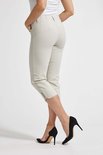 Laurie broek, model Dora Regular Capri 3/4 basis viscose Sand 28042-25137