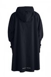 Blaest Poncho model Bergen zwart