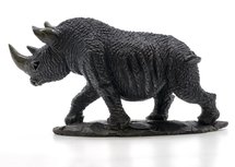 Stenen beeld neushoorn ruw 1 dier, 10 cm hoog, zwart
