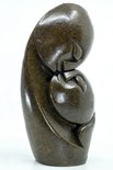 Stenen beeld kissing lover 2 personen, 19 cm hoog, bruin