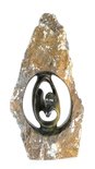 Stenen beeld ruwe lover familie 2 personen, 22 cm hoog, bruin