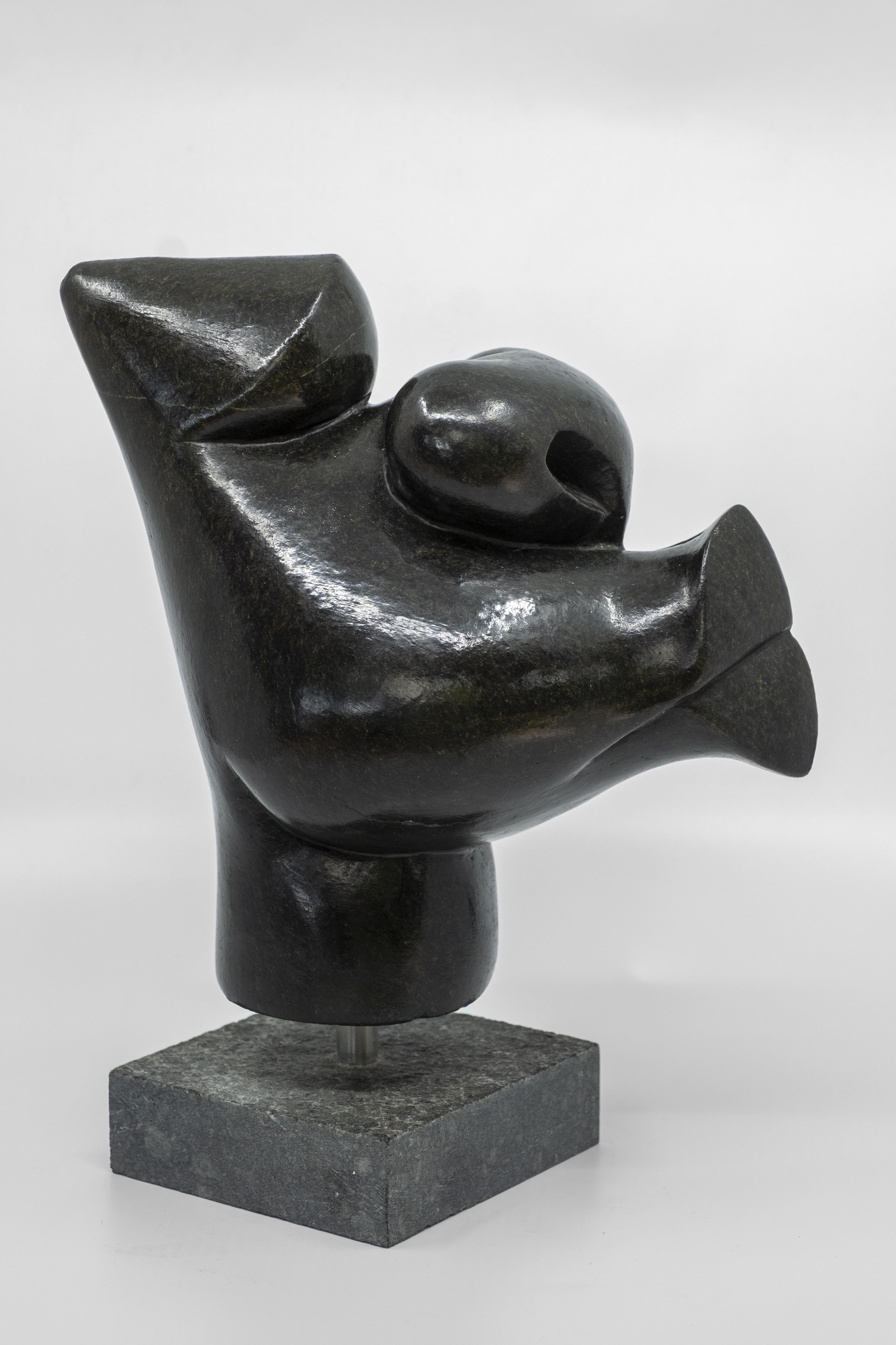 Stenen tuinbeeld uniek, African people op voetje, abstract