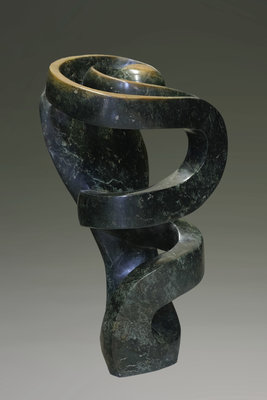 Stenen tuinbeeld uniek, Bloem abstract