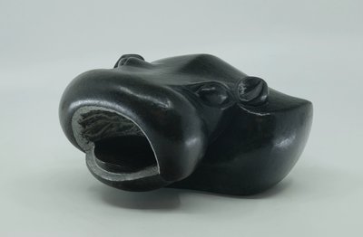 Stenen beeld uniek dier, Hippo, Stabben Masakara, Tengenenge