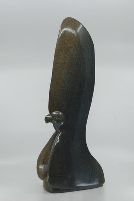 Stenen beeld uniek dier, Big Crown Bird, Kambue Benaya, Tengenenge
