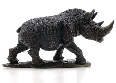 Stenen beeld neushoorn ruw 1 dier, 10 cm hoog, zwart