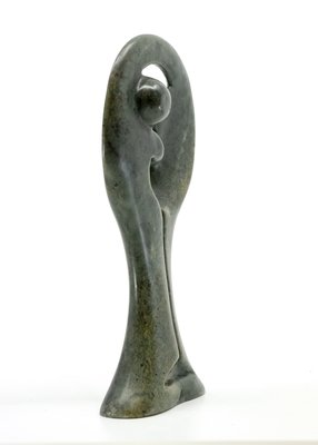 Stenen beeld standing lover familie twee personen 20 cm hoog, groen