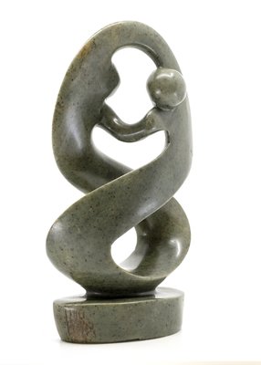 Stenen beeld twisted lover familie twee personen 21 cm hoog, groen