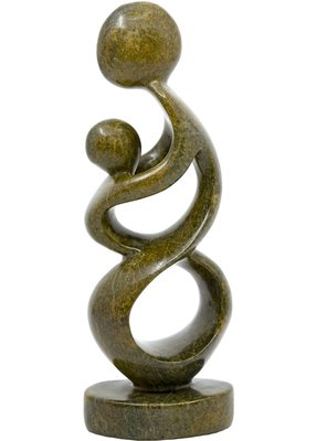 Stenen beeld moeder en kind 20 cm hoog, bruin