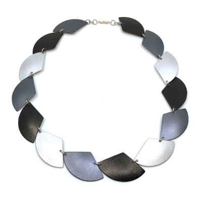 Otracosa Ketting zwart/antraciet/zilver C250