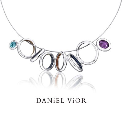 Daniel Vior hanger Mava 767070