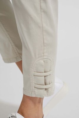 Laurie broek, model Hannah Regular Cropped basis tencel sand 28362-25102