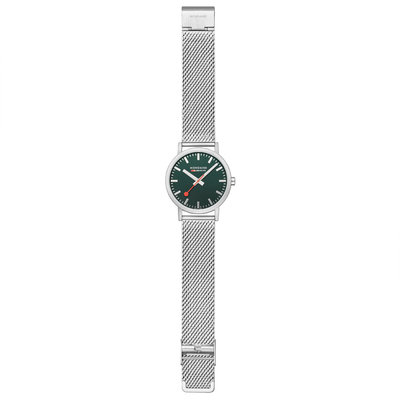 Mondaine Horloge Classic 40 mm mat-groen milanees Mondaine Horloge Classic 40 mm mat-groen milanees