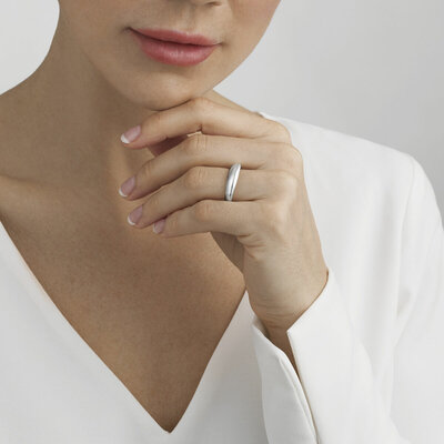 Georg Jensen Curve ring Georg Jensen Curve ring