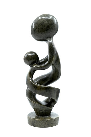 Stenen beeld moeder en kind 19 cm hoog, groen