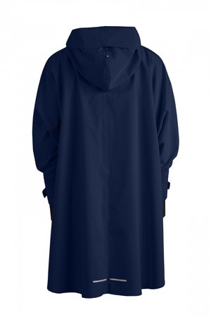 Blaest Poncho model Bergen blauw