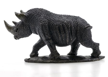 Stenen beeld neushoorn ruw 1 dier, 10 cm hoog, zwart