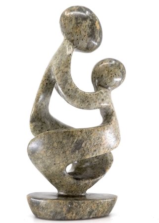 Stenen beeld moeder en kind 17 cm hoog, groen